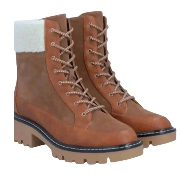 New MSRP $115 Violet & Red Womens Alexa Leather Lace Up Bootie Womens Sz 7.5 - Picture 1 of 13